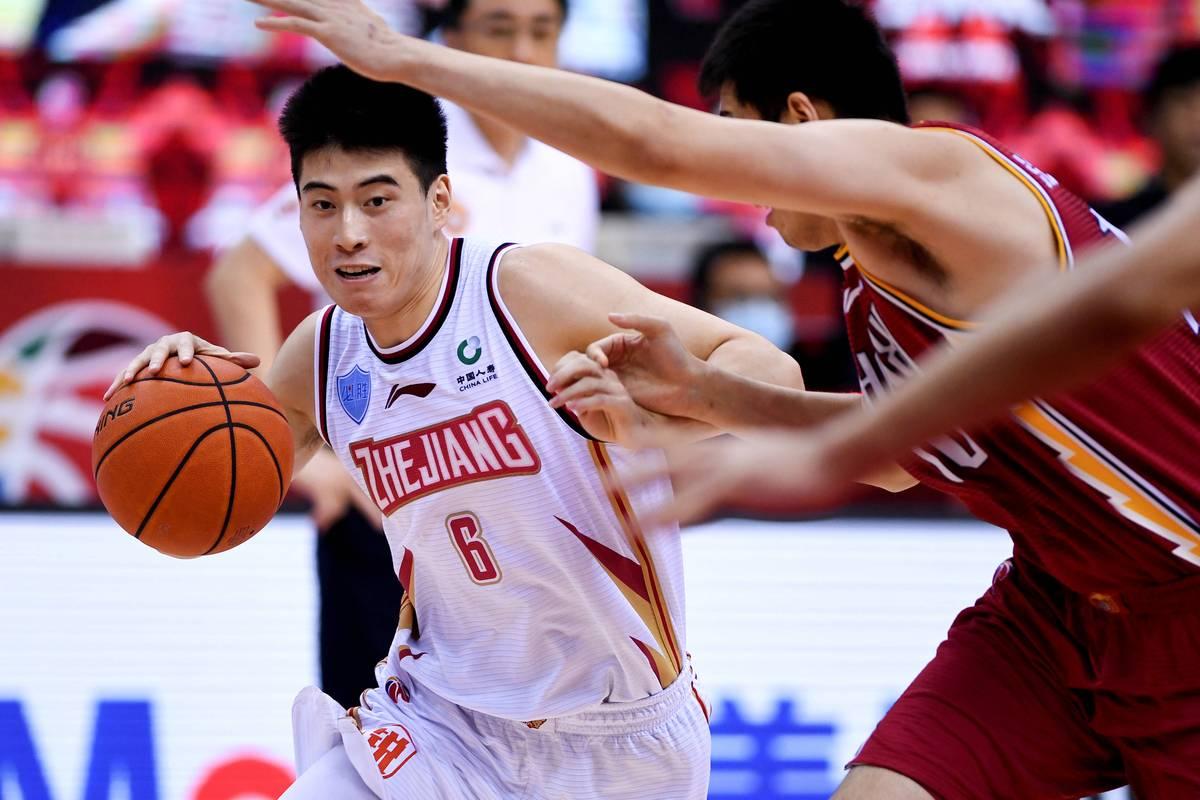 九游体育下载-包含赛前欧篮联传出新动向，深圳男篮绝杀压哨，管理层表态：质疑声仍在，轮换策略成焦点的词条