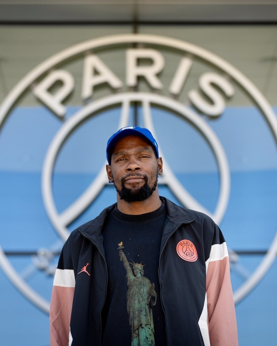 九游体育APP-冲刺阶段巴黎圣日耳曼战术微调——CBA季后赛节点到来，气氛紧张，团队化学反应显著的简单介绍